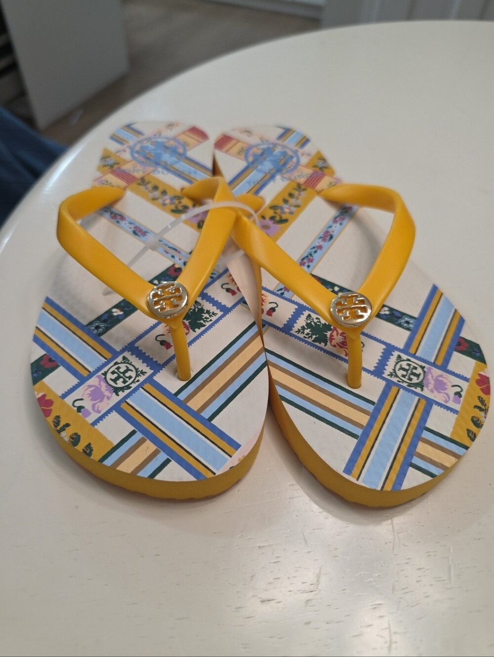 Tory Burch Flip Flops Size 5M PVC